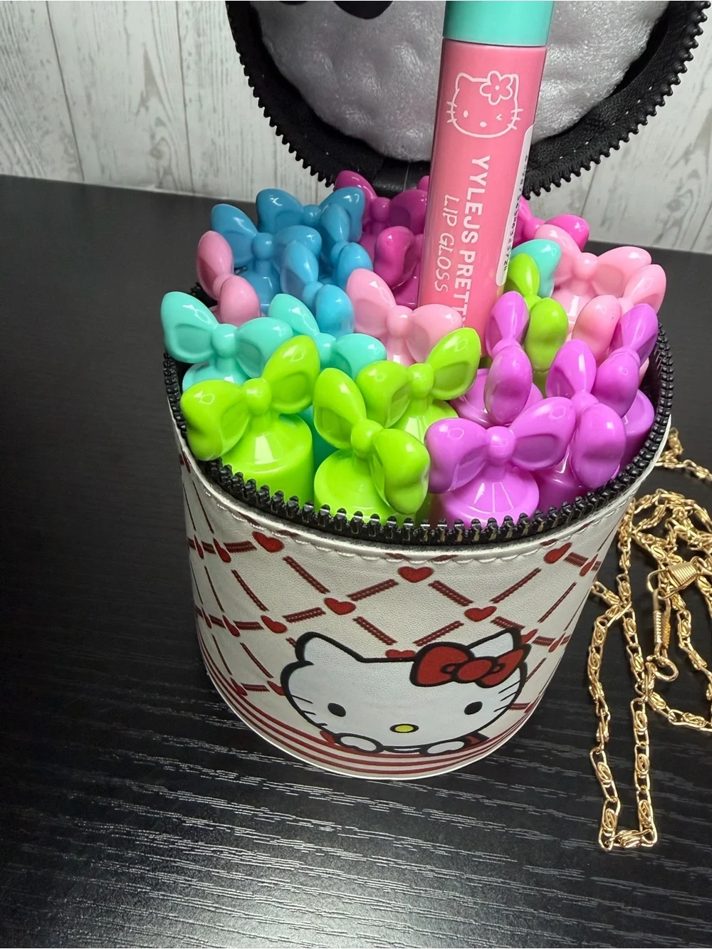 Sanrio 24 pcs